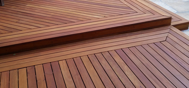 Redwood Decking Material in Covina, CA